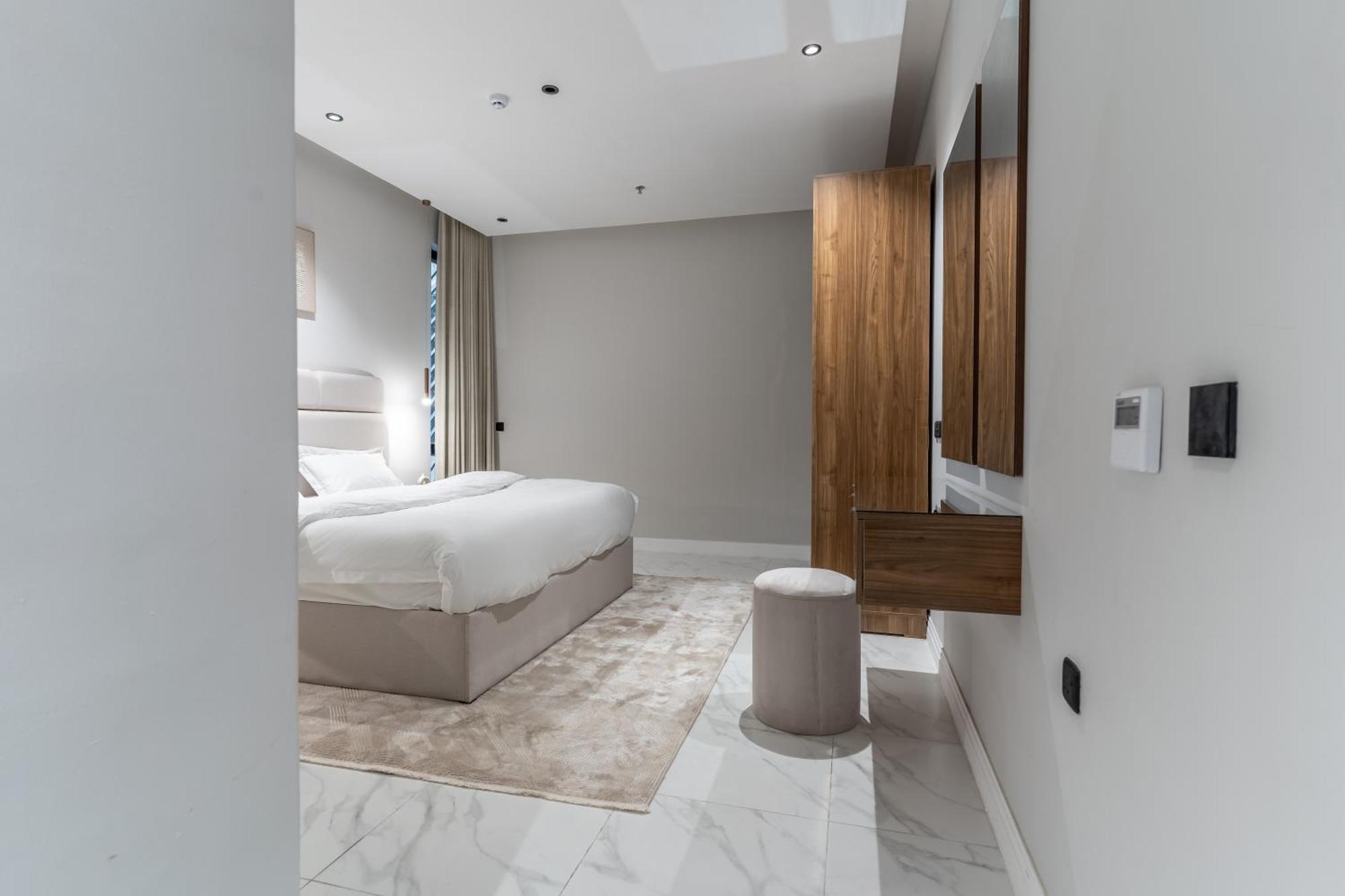 Apartment شقة بريميوم من 3 غرف نوم *