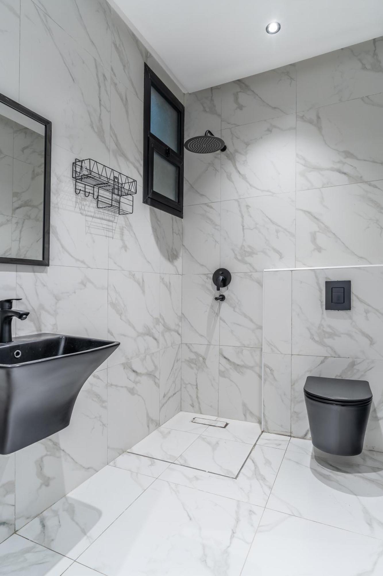 Apartment شقة بريميوم من 3 غرف نوم *